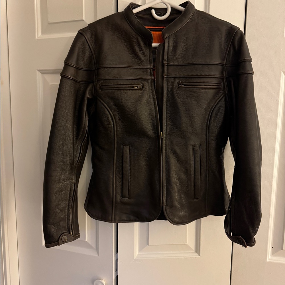 Elegant Black Leather Jacket for Women